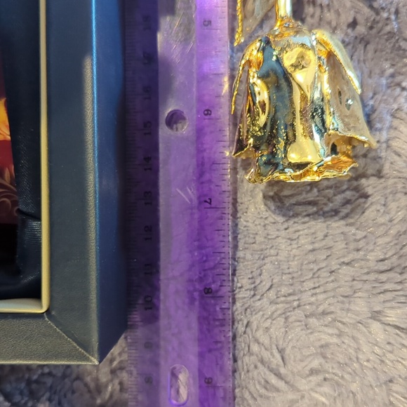 Red rose 🌹 dipped in 24K gold - Picture 11 of 11